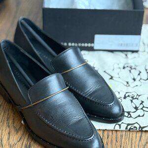 Freda Salvador women's Black Calf LIGHT HALO LOAFER size 9 - NEW in box
